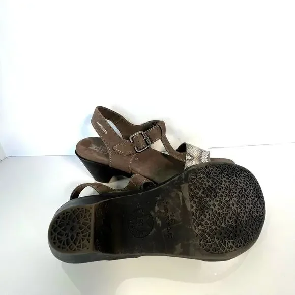 Mephisto women’s leather snake skin print adjustable straps sandals shoes. - Picture 5 of 6